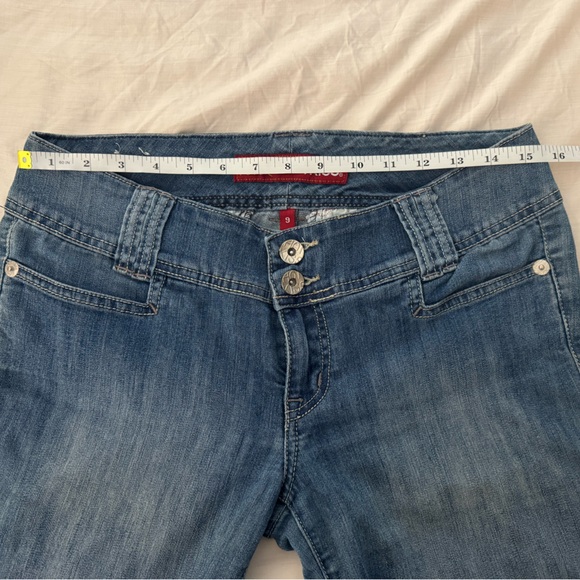 Women's Low Rise Flare Jeans - Picture 5 of 7